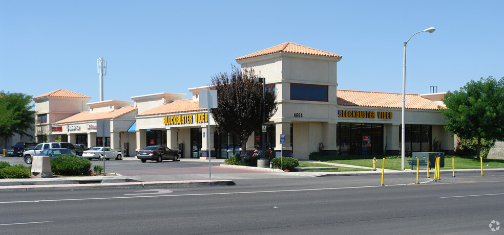 4604-4654 E Avenue S, Palmdale, CA for rent - Primary Photo - Image 3 of 4