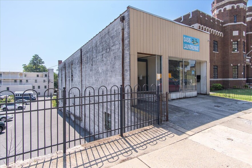 334 N Potomac St, Hagerstown, MD for sale - Building Photo - Image 1 of 30