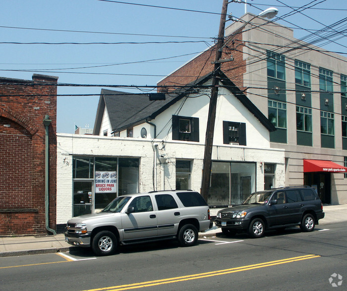 268-272 Mason St, Greenwich, CT for rent - Building Photo - Image 2 of 3