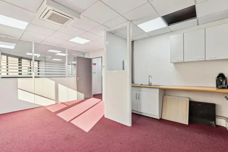 Office in Boulogne-Billancourt to rent - Interior Photo - Image 3 of 13
