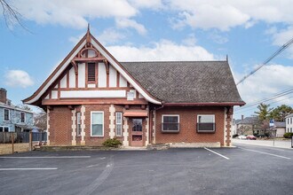 1041 Summit St, Columbus, OH for rent Building Photo- Image 1 of 8