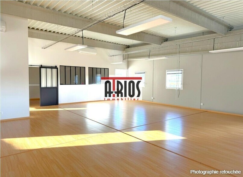 Light Industrial in La Farlède to rent - Interior Photo - Image 3 of 6