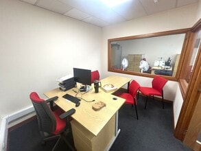 1-3 Church Crescent, Dumfries to rent Interior Photo- Image 2 of 3