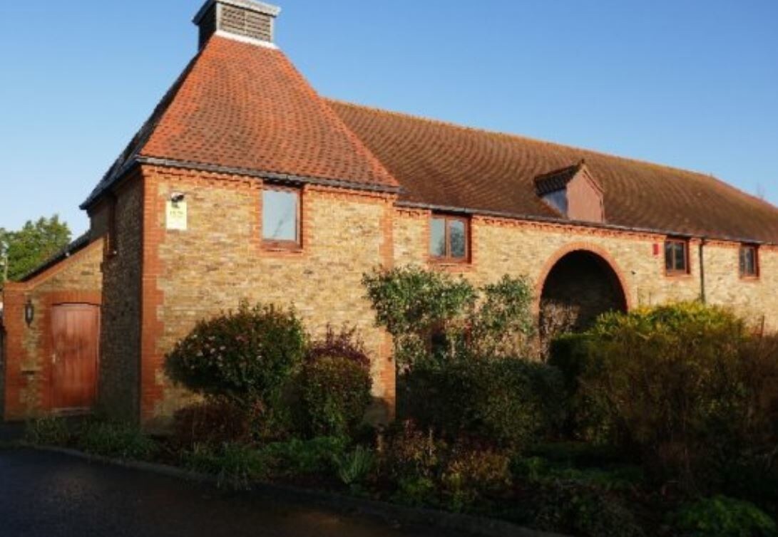 140 Reigate Rd, Epsom, KT17 3BY UK