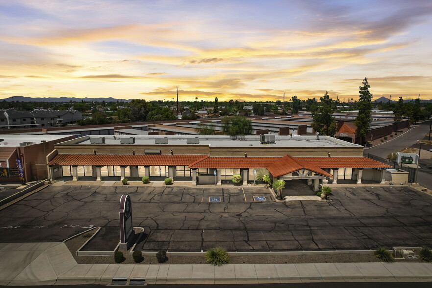 260 N Gilbert Rd, Mesa, AZ for rent - Building Photo - Image 2 of 8