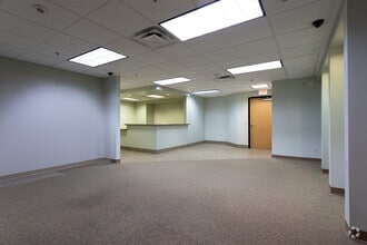 1521 E Tangerine Rd, Oro Valley, AZ to rent Interior Photo- Image 2 of 13