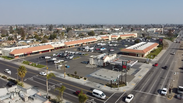 3412-3690 Ming Ave, Bakersfield, CA for rent - Building Photo - Image 3 of 5