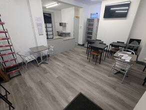 50 Norfolk St, Swansea to rent Interior Photo- Image 1 of 9