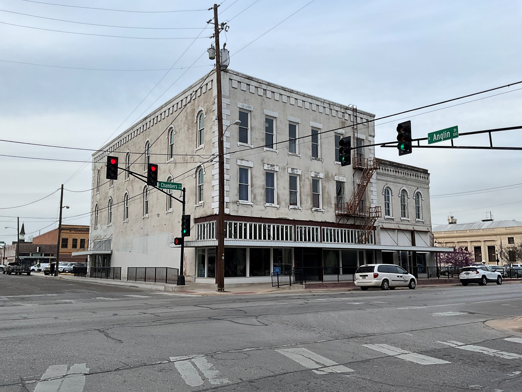 201-205 E Chambers St, Cleburne, TX for sale Building Photo- Image 1 of 16