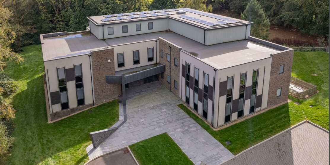 Warren Close, Catsfield for sale Primary Photo- Image 1 of 1