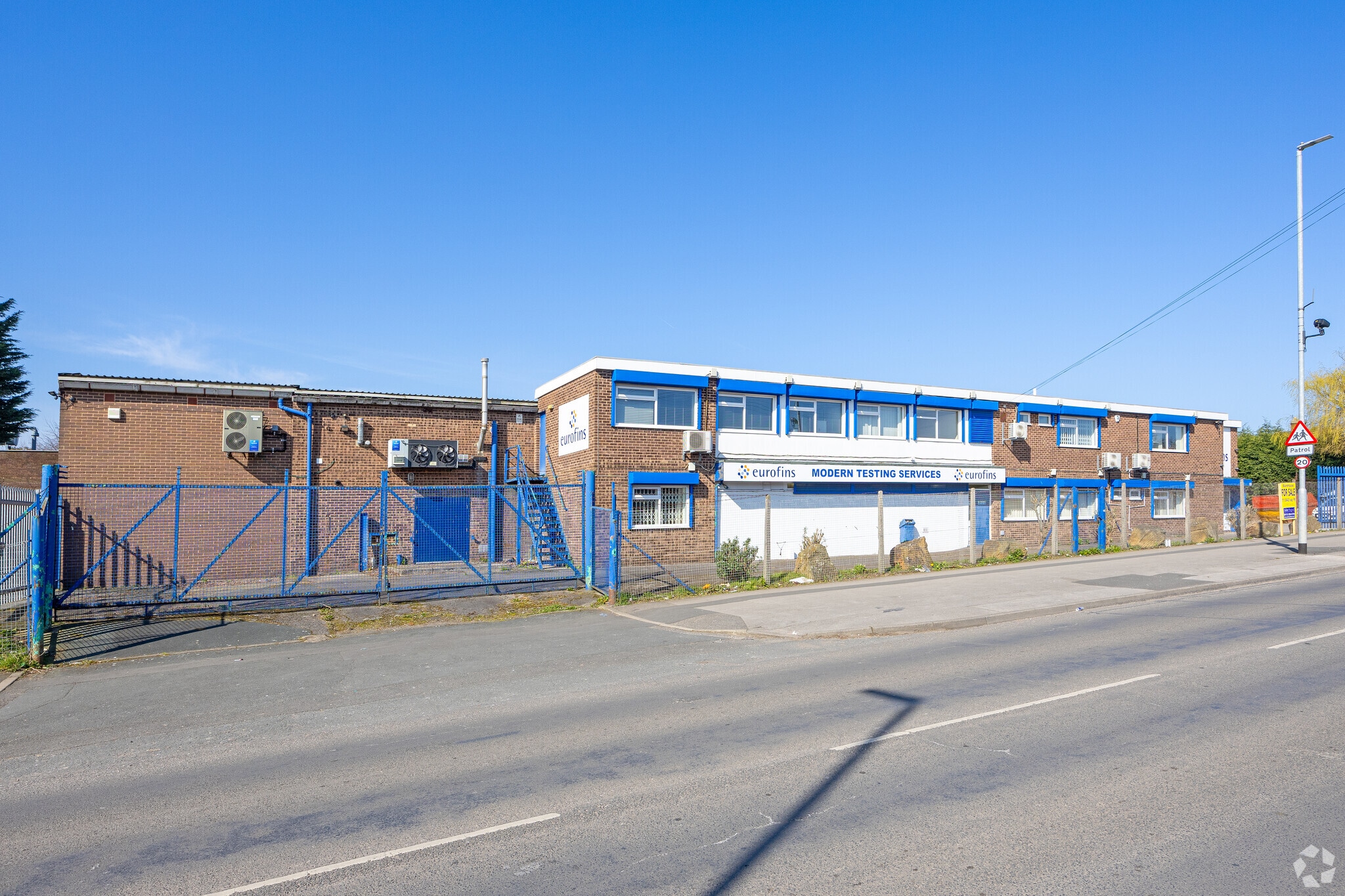 118 Lupton Ave, Leeds to rent Primary Photo- Image 1 of 8