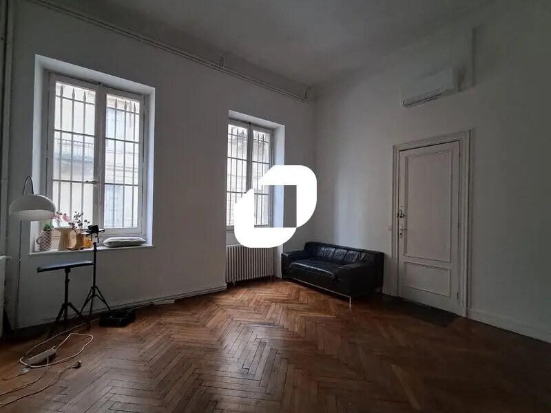 Office in Bordeaux to rent Building Photo- Image 1 of 5