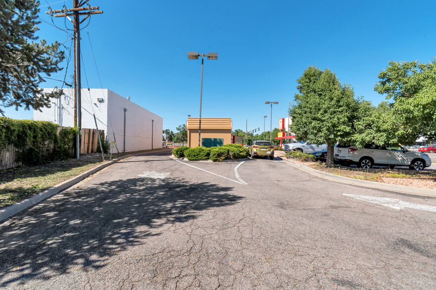 10400 W Colfax Ave, Lakewood, CO for sale - Building Photo - Image 1 of 1