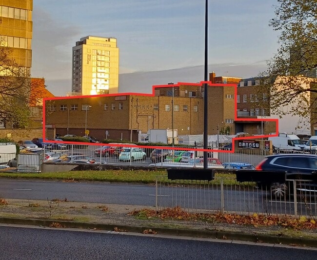 More details for West St, Maidenhead - Retail to Rent