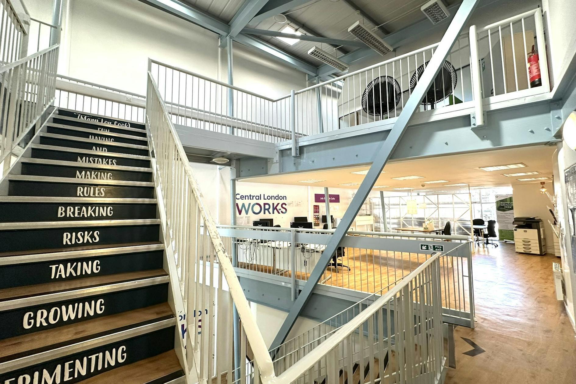 18-20 London Ln, London to rent Interior Photo- Image 1 of 8