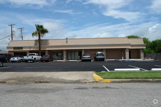 438-442 Robert Dr, Corpus Christi, TX for sale Primary Photo- Image 1 of 1