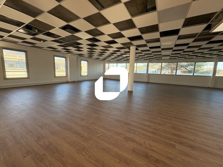 11 Rue Edison, Bron to rent - Interior Photo - Image 2 of 7