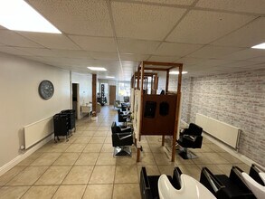 3-6 Station Rd, Leeds to rent Interior Photo- Image 1 of 4