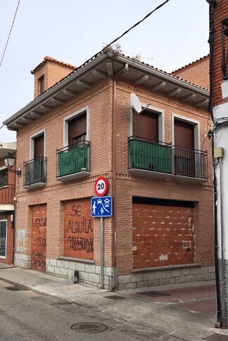 More details for Calle Constitución, 9, Sevilla la Nueva - Retail to Rent
