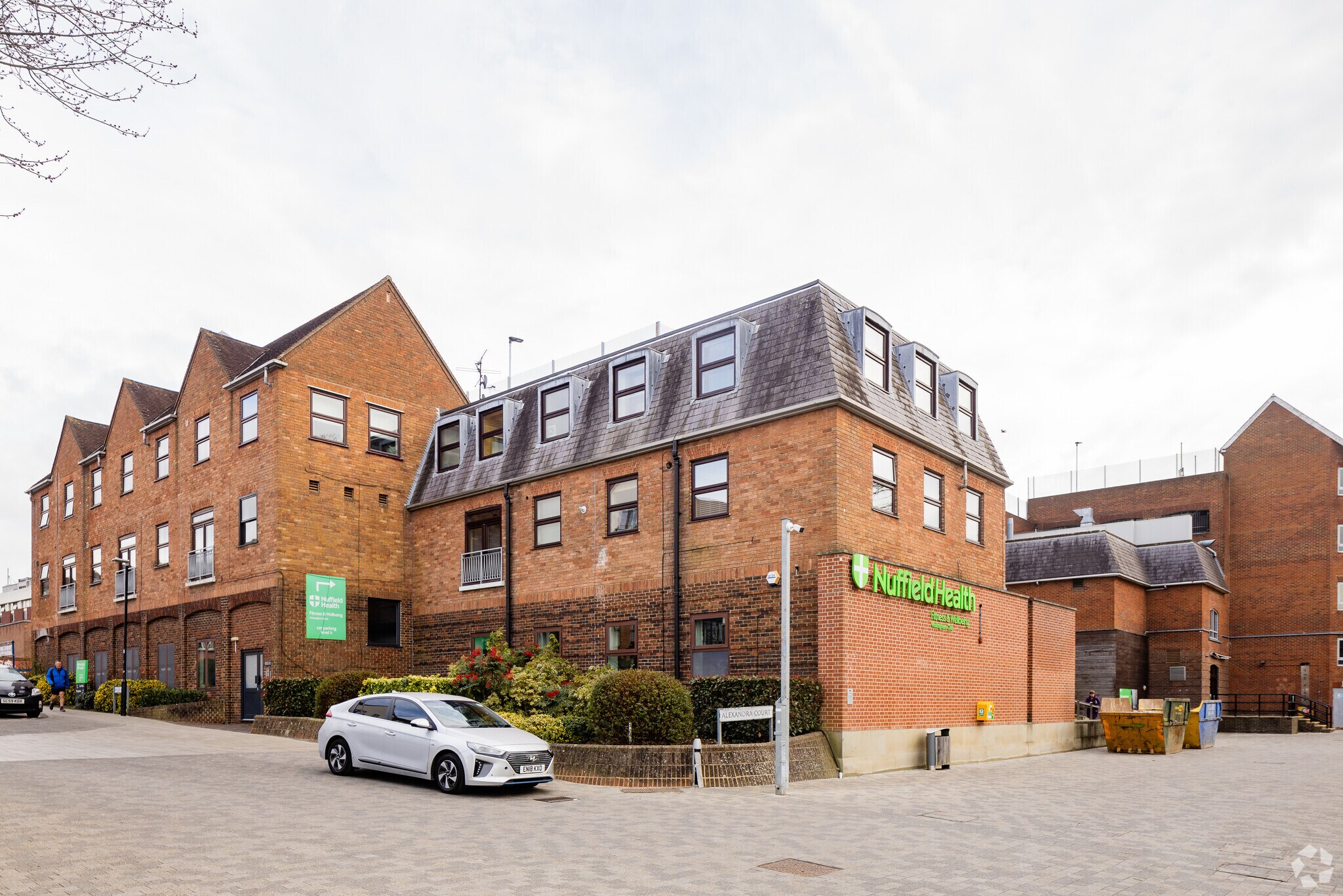 1 Denmark St, Wokingham for sale Primary Photo- Image 1 of 1