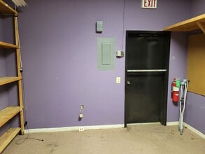 342-344 S Santa Fe Ave, Edmond, OK to rent Building Photo- Image 2 of 6