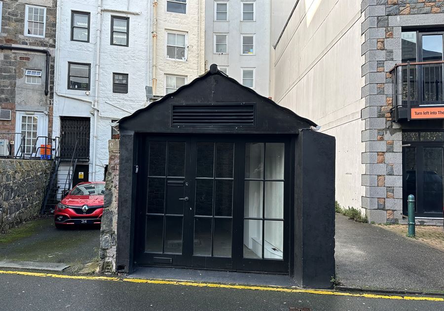 31 North Plantation, Guernsey for sale Building Photo- Image 1 of 1