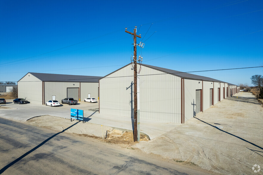 435 County Road 4841, Haslet, TX for rent - Building Photo - Image 1 of 6