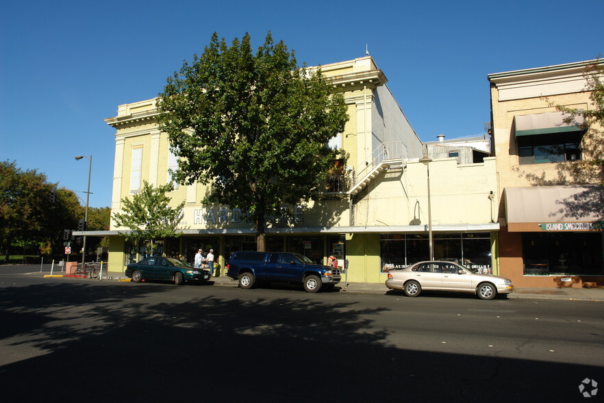 105 Broadway St, Chico, CA for rent - Building Photo - Image 2 of 2