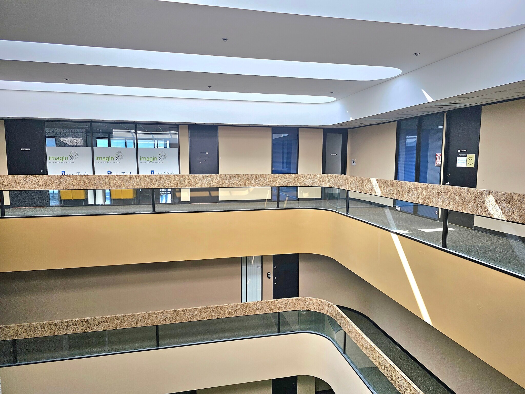 6100 Corporate Dr, Houston, TX to rent Interior Photo- Image 1 of 5