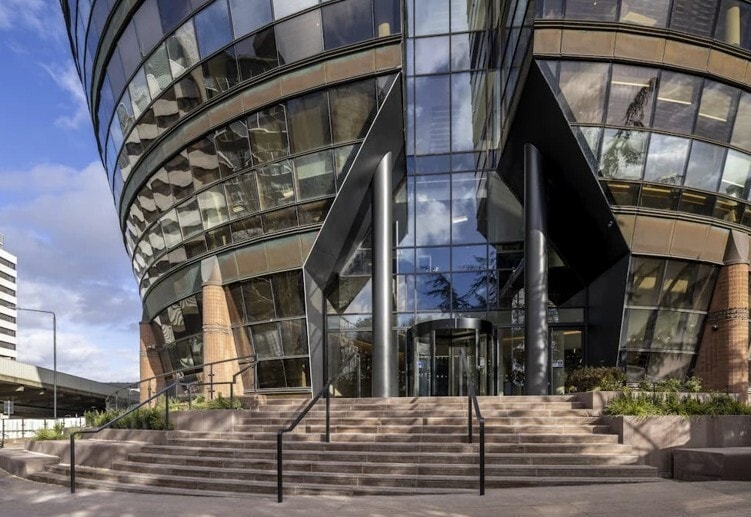 201 Talgarth Rd, London to rent Building Photo- Image 1 of 13