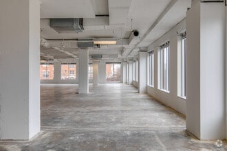 3865 Wilson Blvd, Arlington, VA to rent Interior Photo- Image 2 of 9