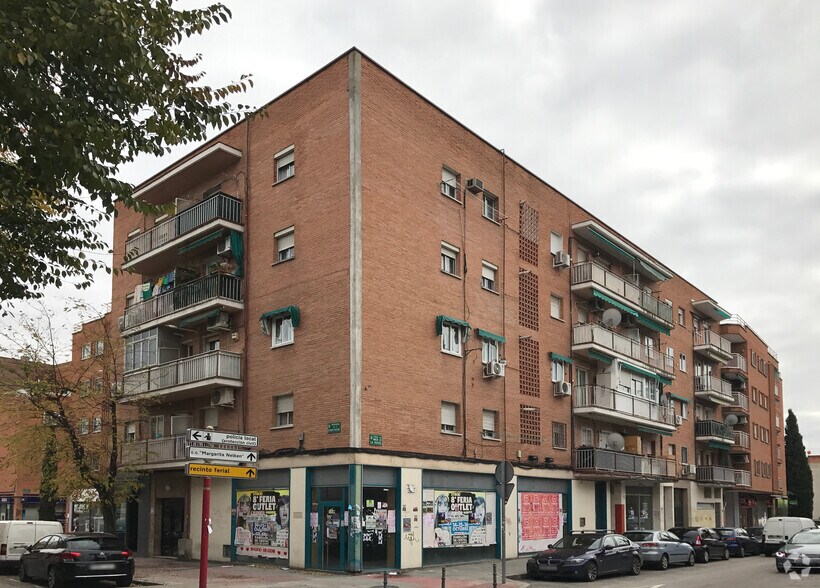 Retail in Coslada, Madrid to rent - Building Photo - Image 3 of 3