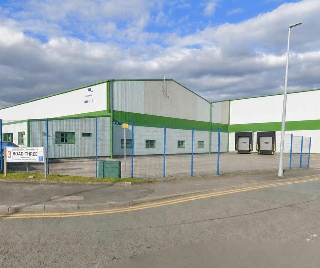 Road One, Winsford to rent Building Photo- Image 1 of 13