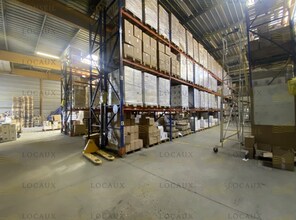 Light Industrial in Bezons to rent Interior Photo- Image 1 of 3