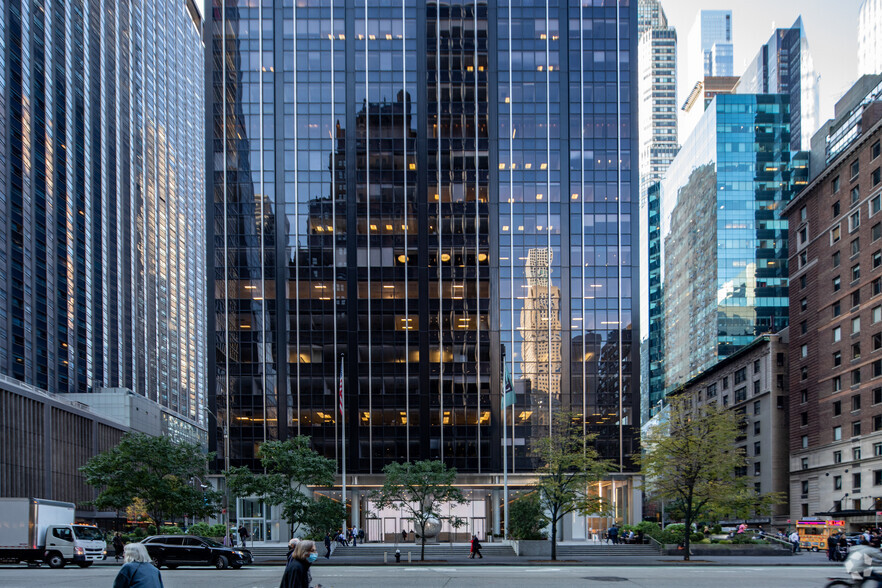 1345 Avenue of the Americas, New York, NY for rent - Building Photo - Image 1 of 12