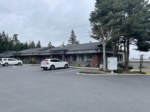 5775 Soundview Dr, Gig Harbor, WA for rent Building Photo- Image 1 of 3