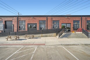 389 S Lipan St - Commercial Property