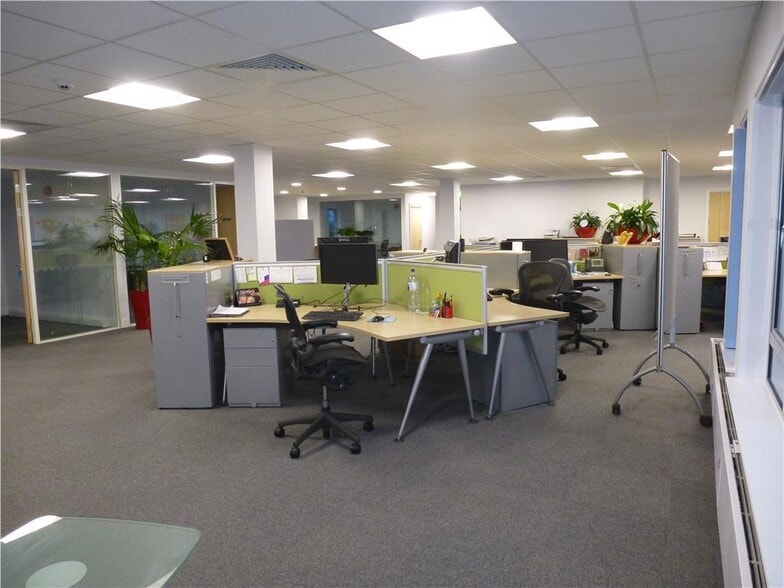 Gloucester Rd, Tewkesbury to rent - Building Photo - Image 3 of 12