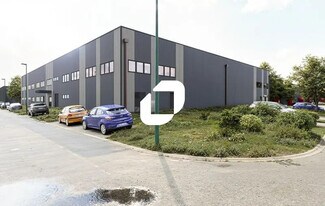 More details for 1 Rue Jacques De Vaucansson, SAINT-OUEN-L'AUMONE - Mixed-use to Rent