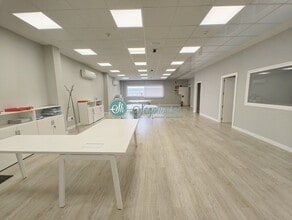 Office in Segovia, Segovia to rent Interior Photo- Image 1 of 20