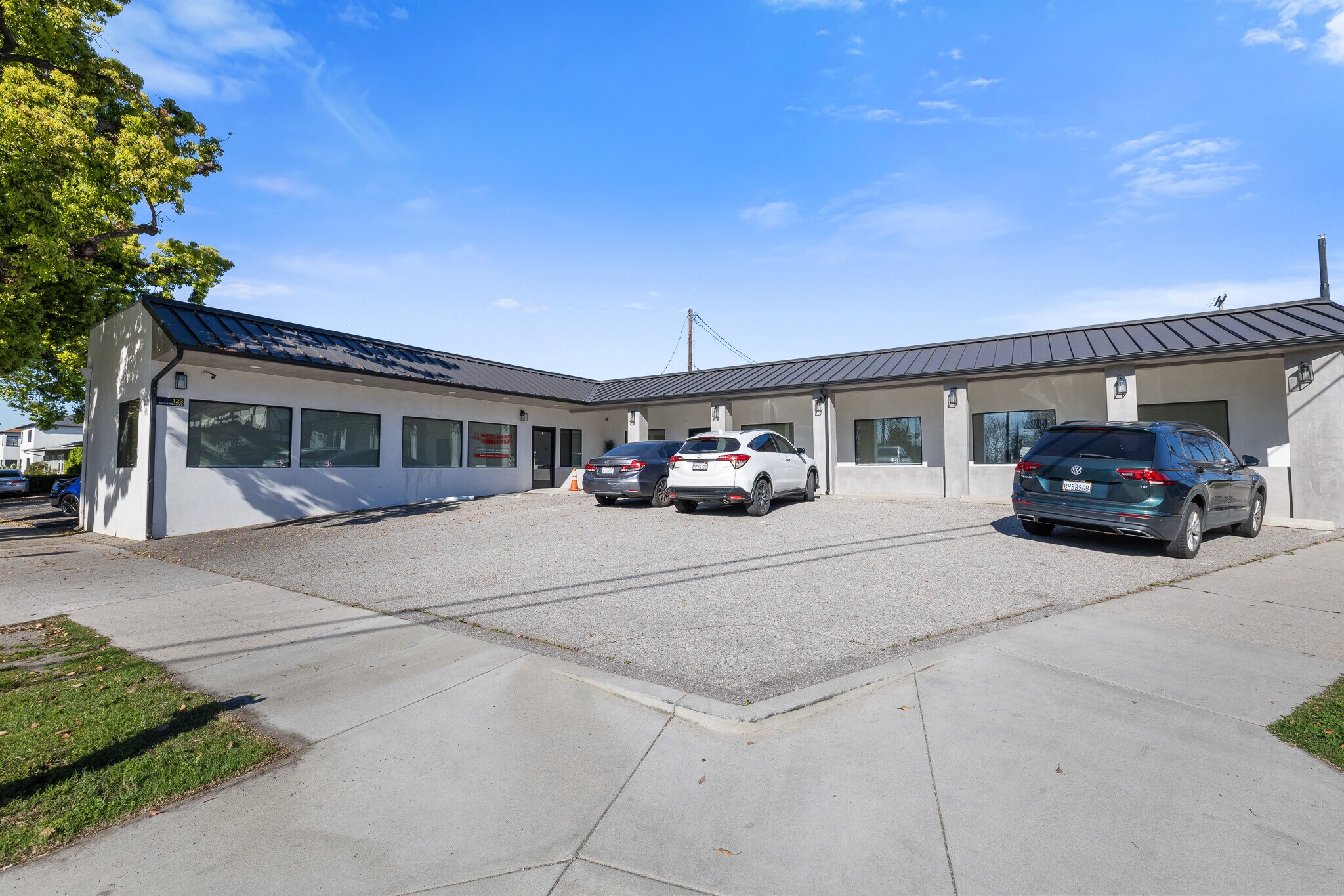 121-123 S Victory Blvd, Burbank, CA for sale Building Photo- Image 1 of 1