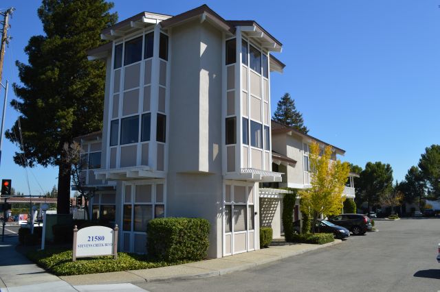 21580 Stevens Creek Blvd, Cupertino, CA for rent - Building Photo - Image 1 of 2