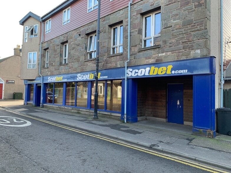 1-3 Dundee St, Carnoustie to rent - Building Photo - Image 2 of 9