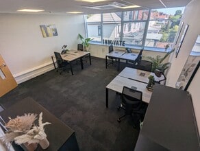 Boston Rd, London to rent Interior Photo- Image 2 of 4