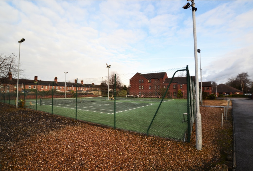 15 St. Pauls Mews, Burton On Trent for sale Primary Photo- Image 1 of 5