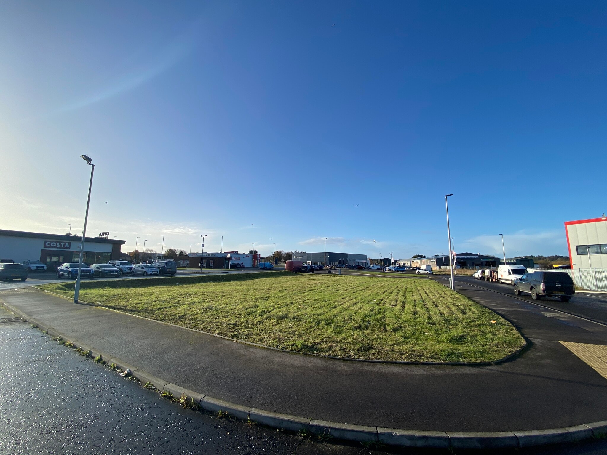 Riverside Road, Elgin for sale Primary Photo- Image 1 of 9