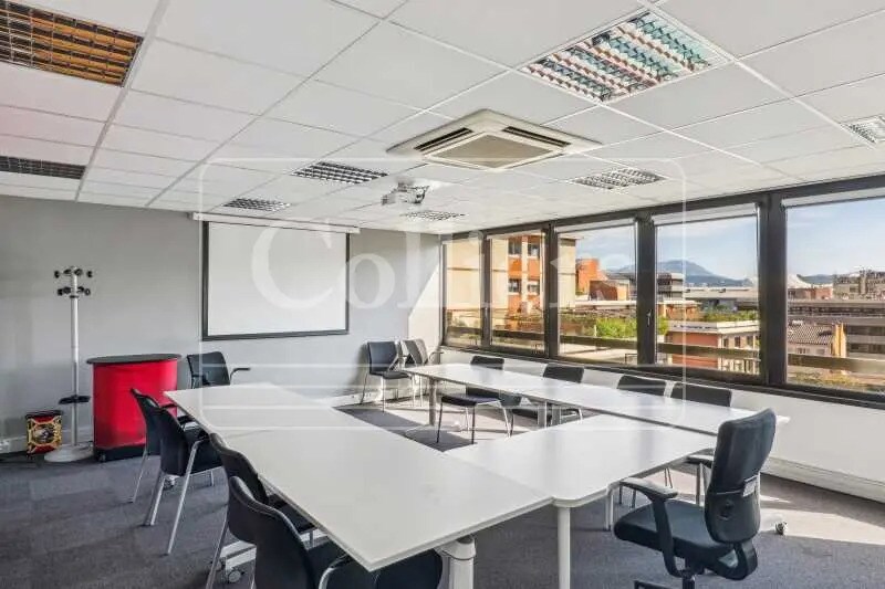 Location Bureaux 198 m² à 795 m² - Photo 1