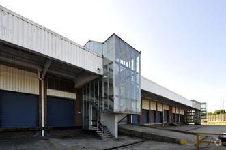 Sandringham Rd, Hounslow for rent Building Photo- Image 1 of 19