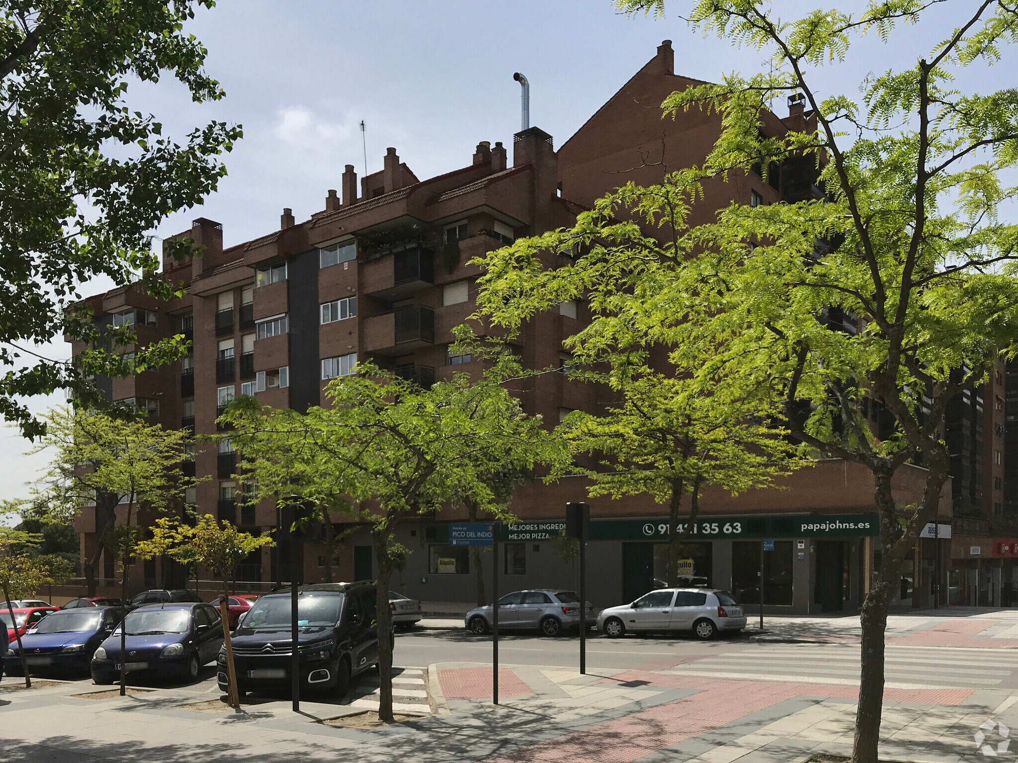 Jardines Sector Pintores, 1, Tres Cantos, Madrid to rent Primary Photo- Image 1 of 3