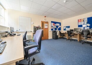 New Park St, Devizes for sale Interior Photo- Image 2 of 4